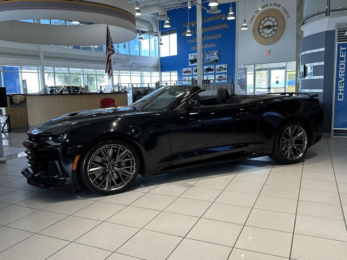 2023 CHEVROLET Camaro