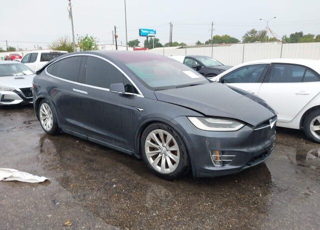 2018 TESLA Model X