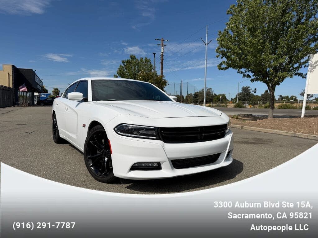 2016 DODGE Charger