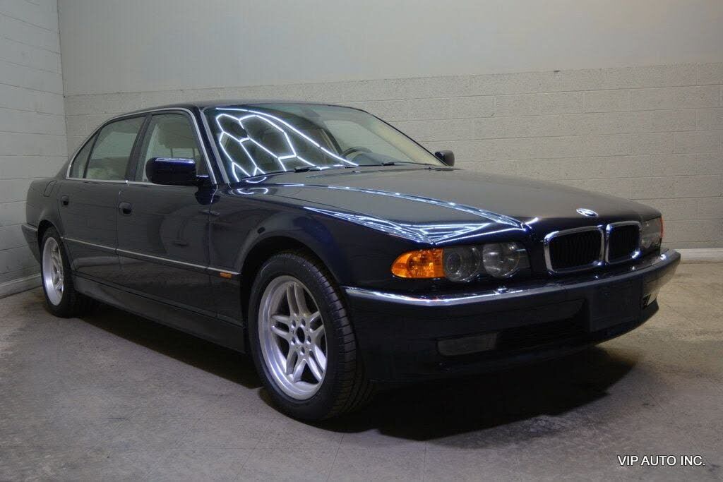 2000 BMW 7 Series
