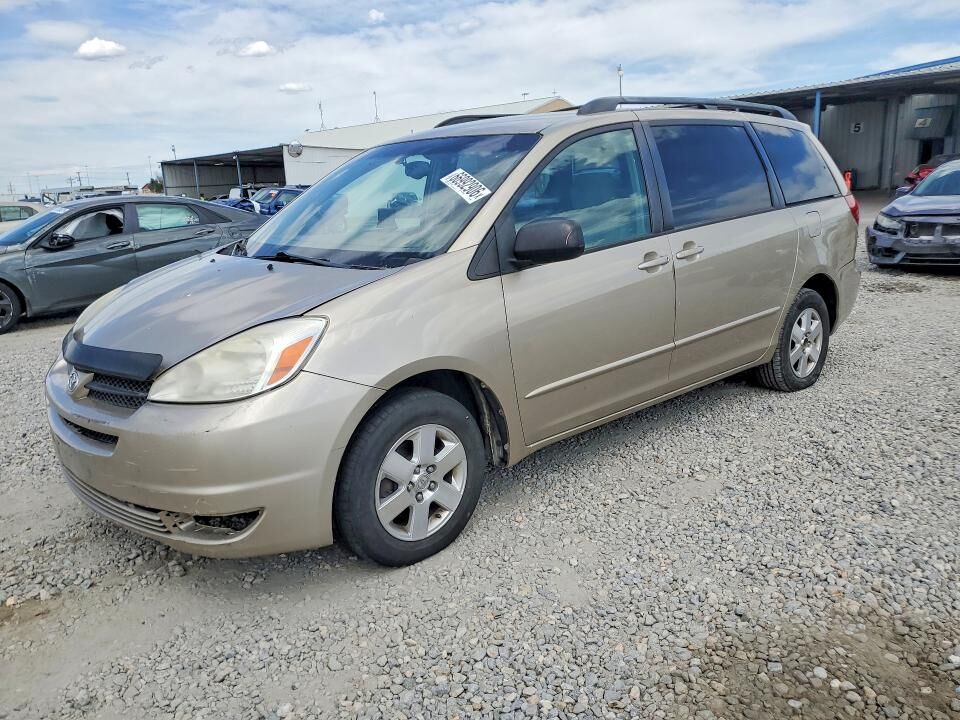 2004 TOYOTA Sienna