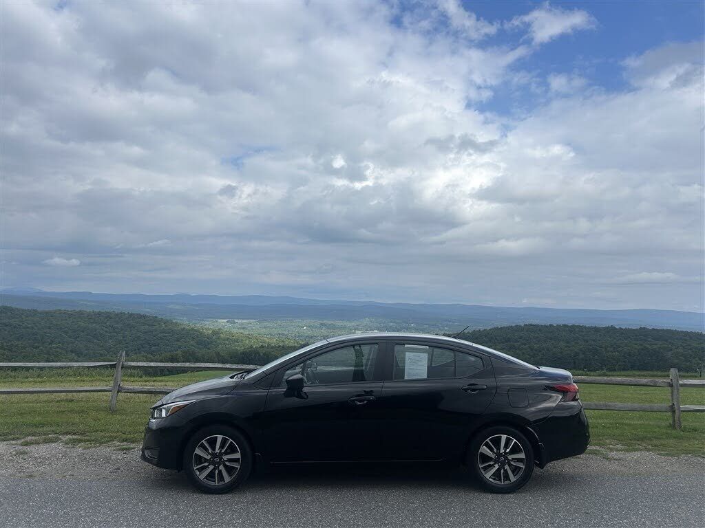 2024 NISSAN Versa