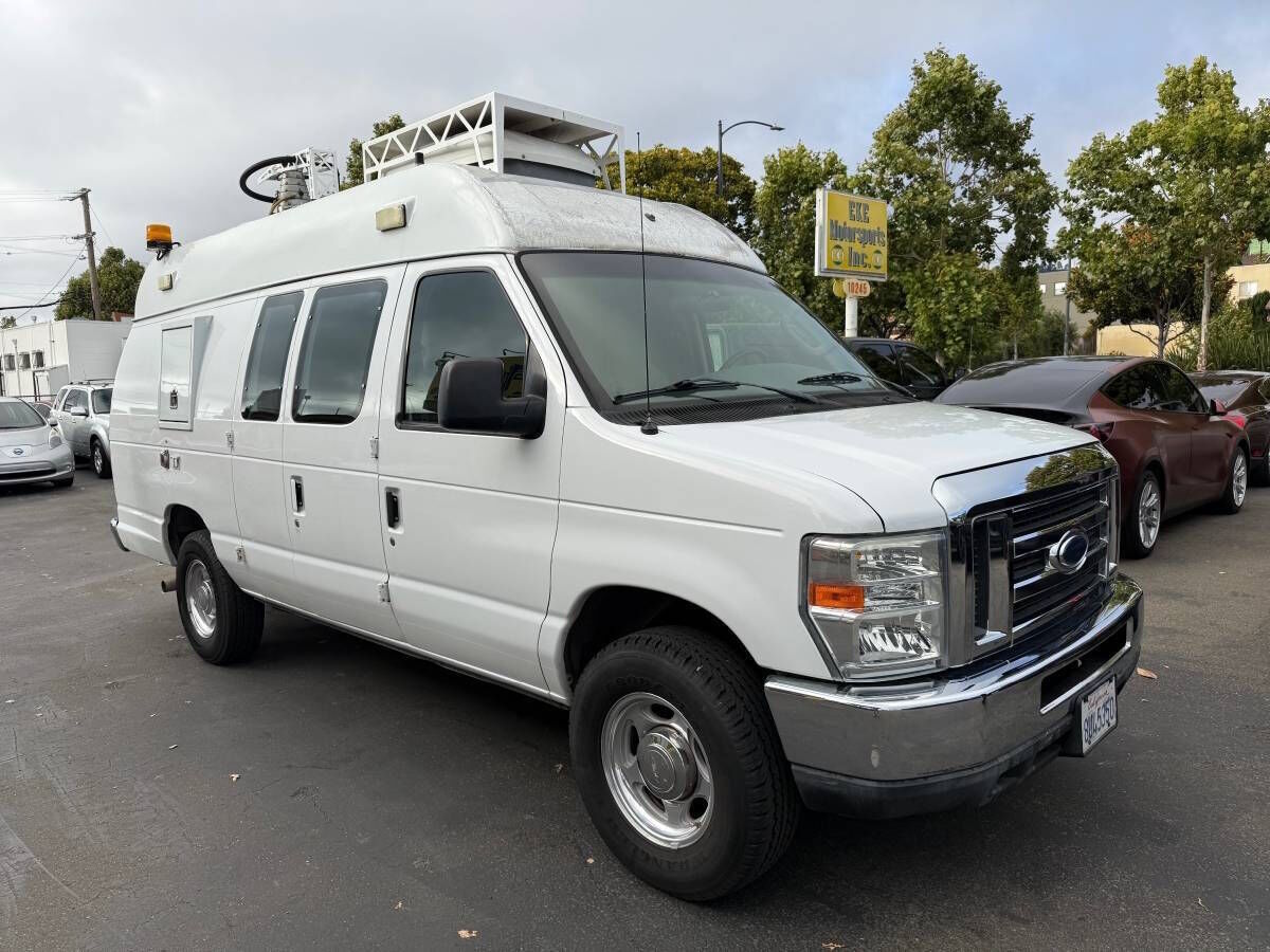 2008 FORD E-350