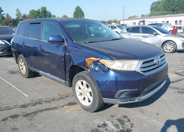 2013 TOYOTA Highlander