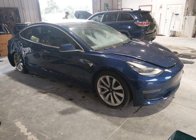 2018 TESLA Model 3