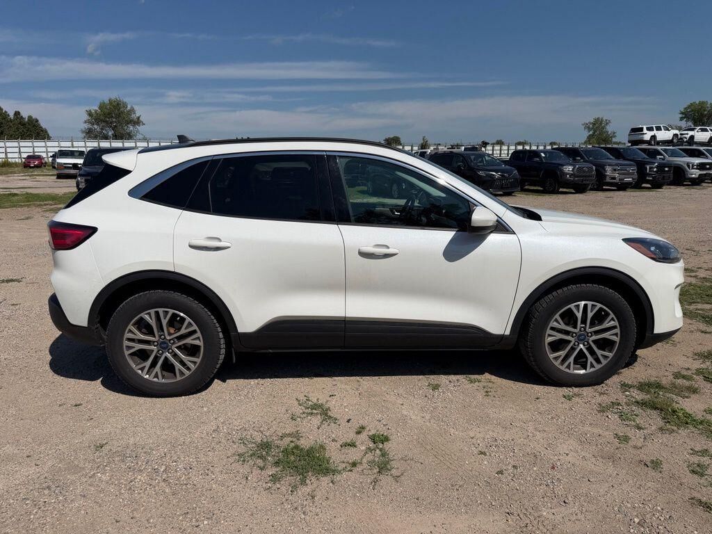 2022 FORD Escape