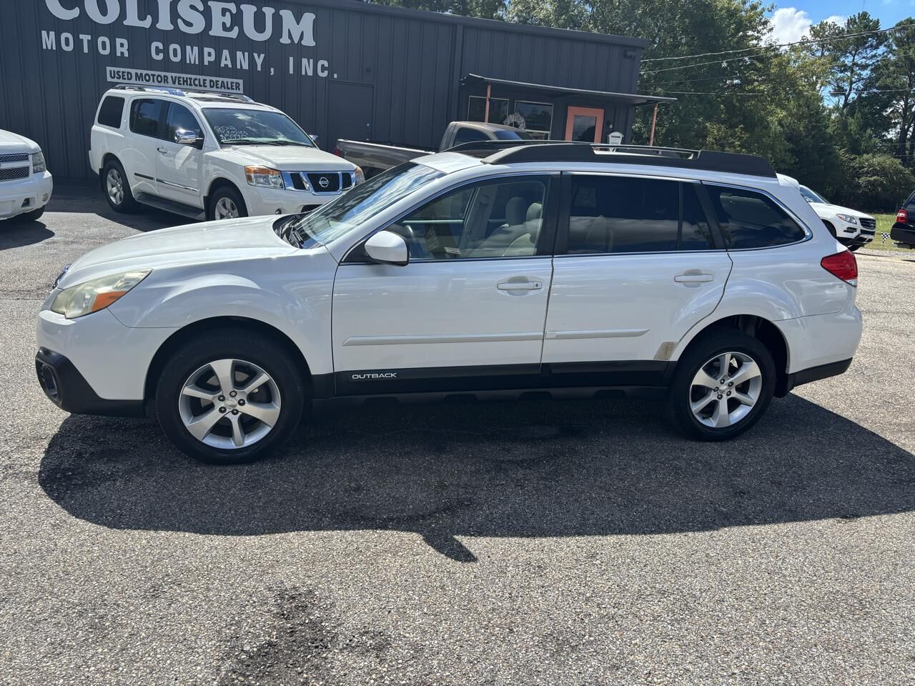 2014 SUBARU Outback