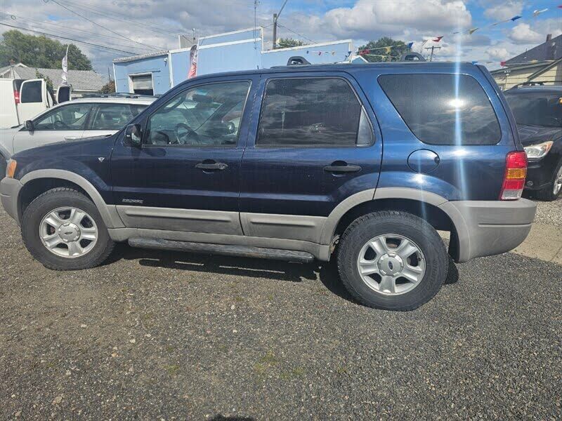 2002 FORD Escape