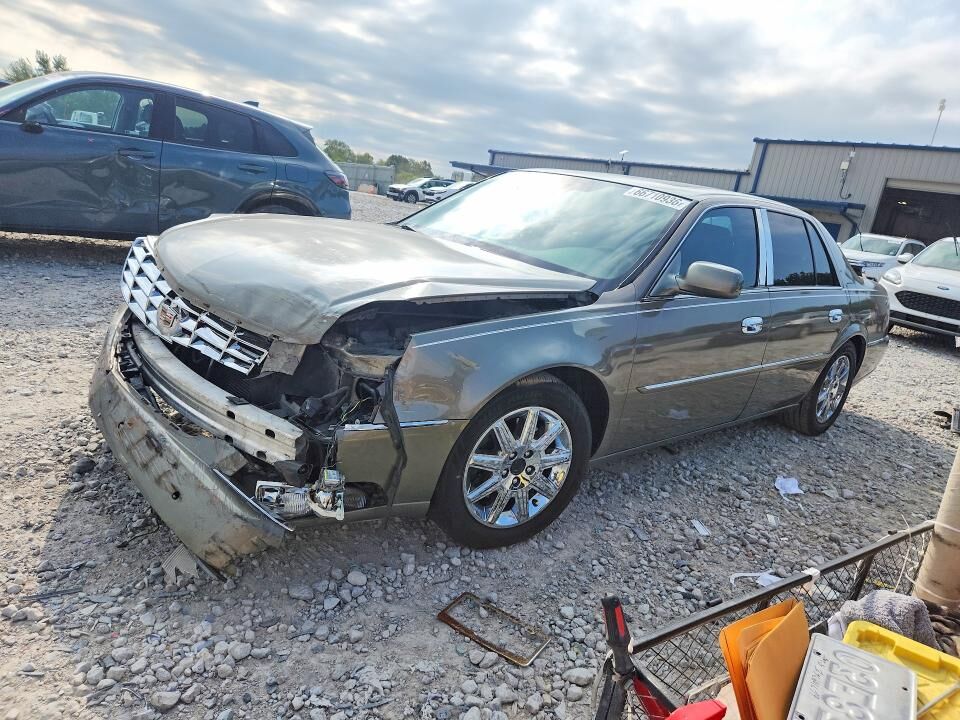 2011 CADILLAC DTS