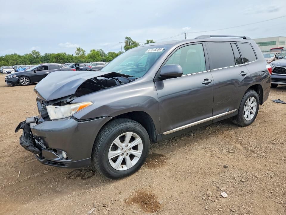 2013 TOYOTA Highlander