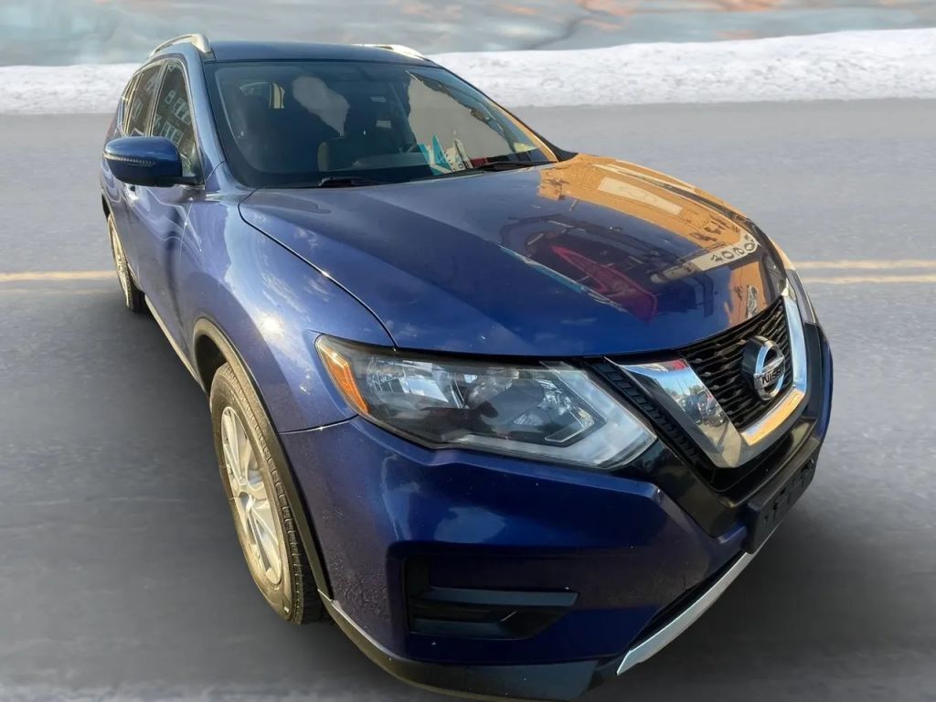2017 NISSAN Rogue