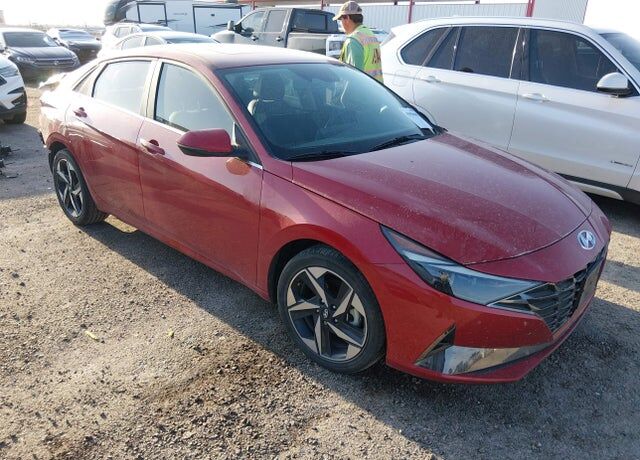 2023 HYUNDAI Elantra