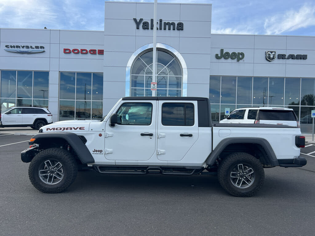 2025 JEEP Gladiator
