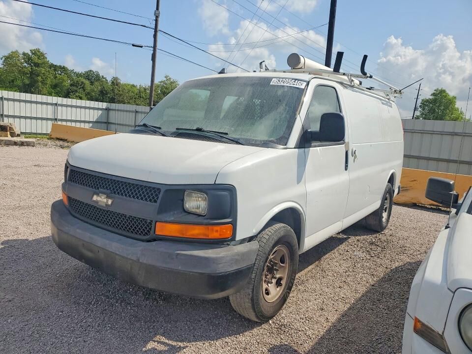 2013 CHEVROLET Express