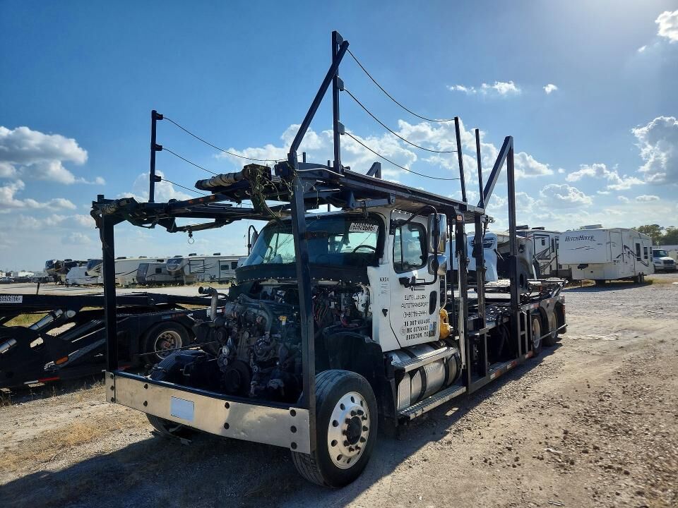 2020 FREIGHTLINER 114SD