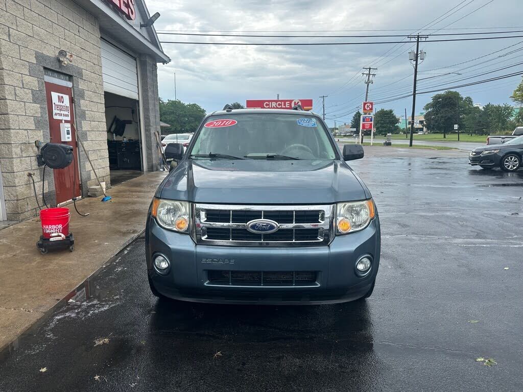 2010 FORD Escape