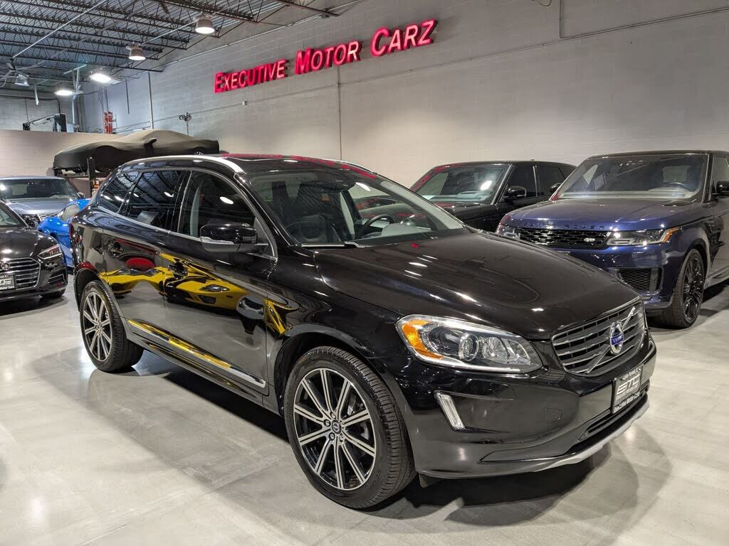 2017 VOLVO XC60
