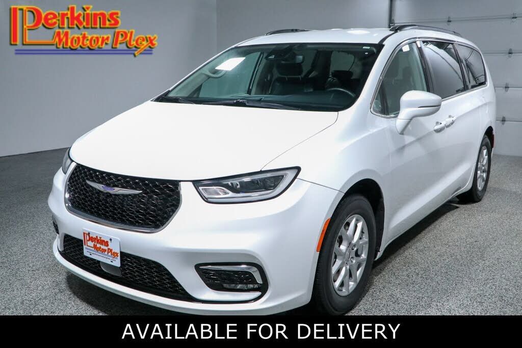 2022 CHRYSLER Pacifica