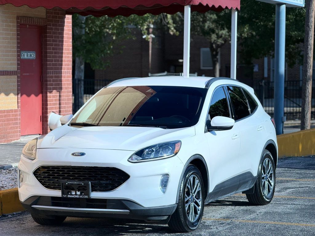 2020 FORD Escape