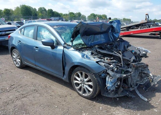 2014 MAZDA Mazda3