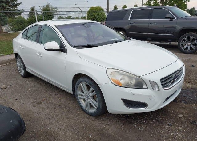 2013 VOLVO S60