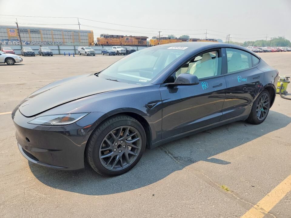 2024 TESLA Model 3