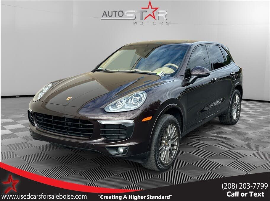 2017 PORSCHE Cayenne