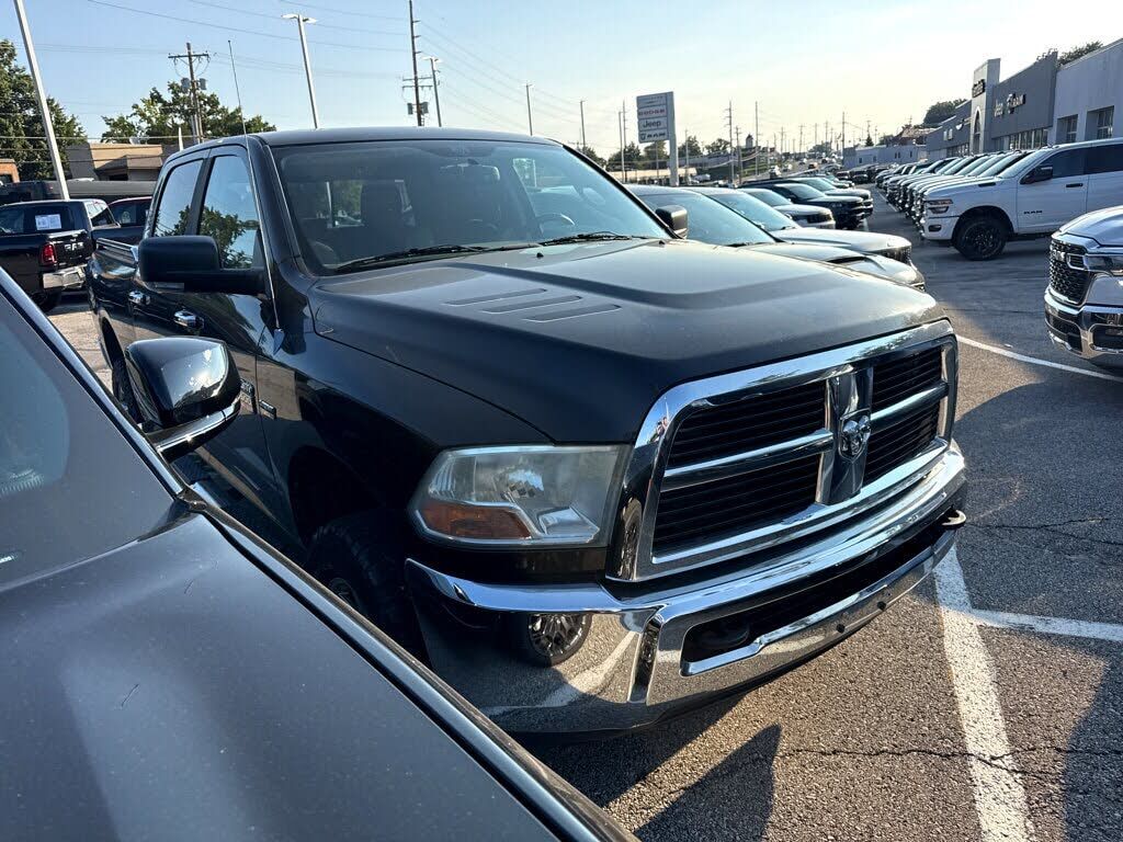 2011 DODGE Ram