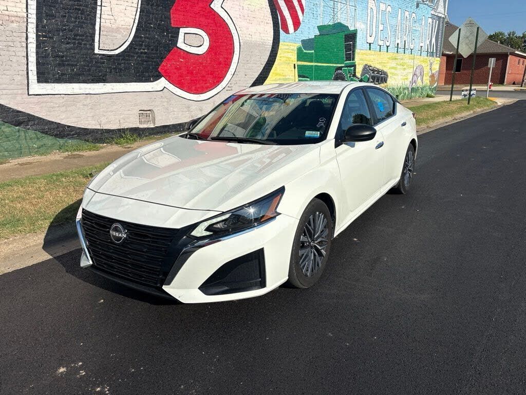 2025 NISSAN Altima