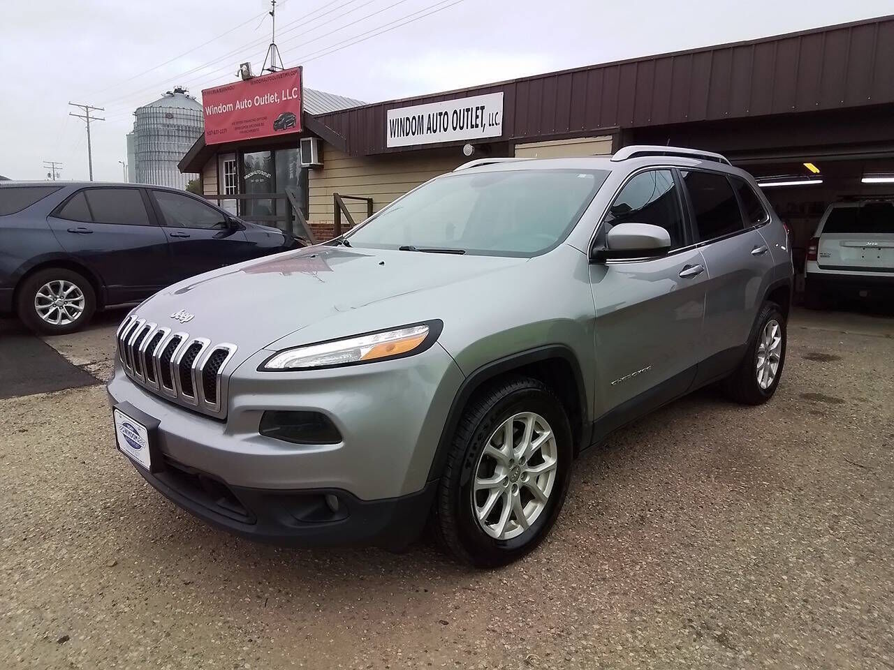 2017 JEEP Cherokee