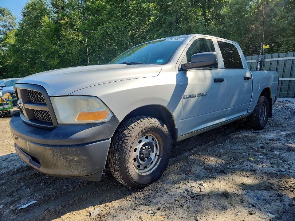 2012 DODGE Ram