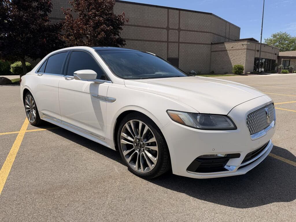 2017 LINCOLN Continental