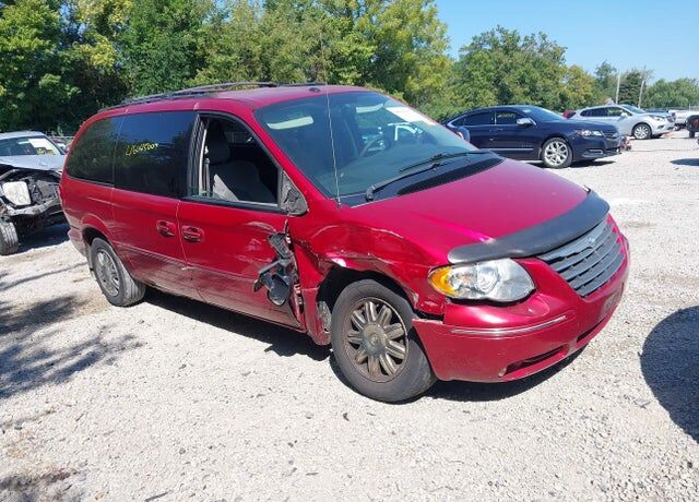 2006 CHRYSLER Town and Country