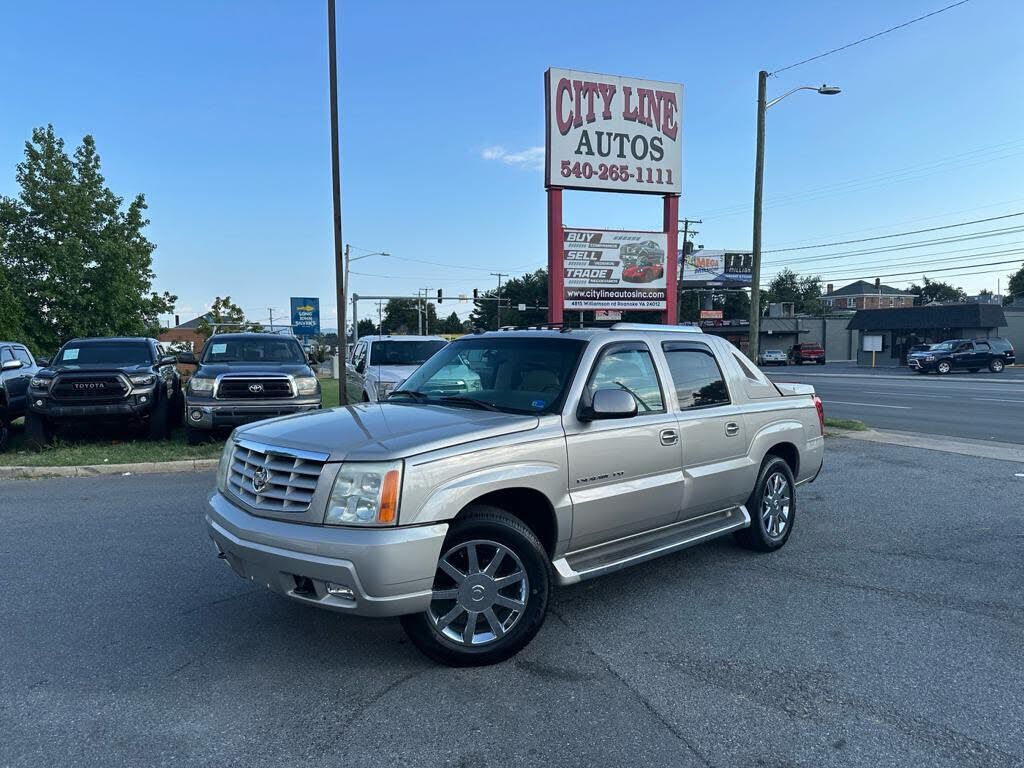 2004 CADILLAC Escalade