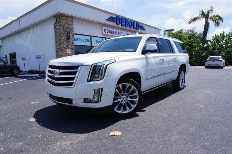 2018 CADILLAC Escalade ESV