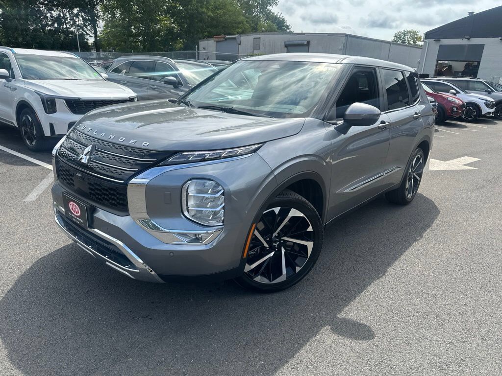 2024 MITSUBISHI Outlander