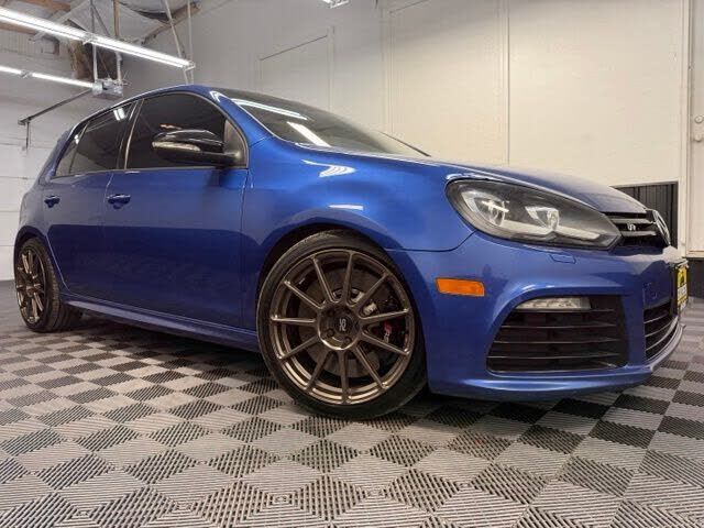 2013 VOLKSWAGEN Golf R