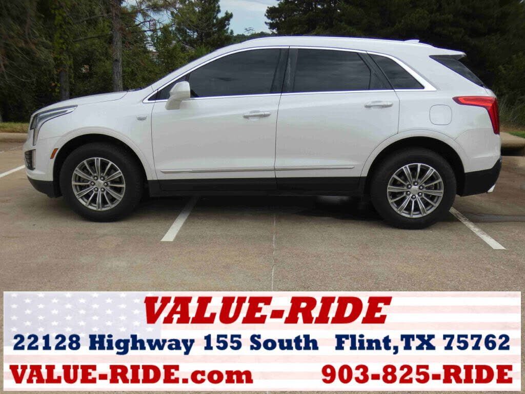 2017 CADILLAC XT5