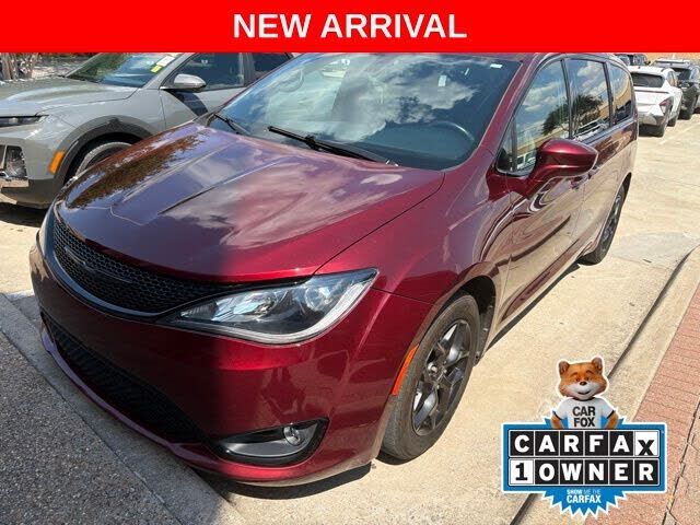 2020 CHRYSLER Pacifica