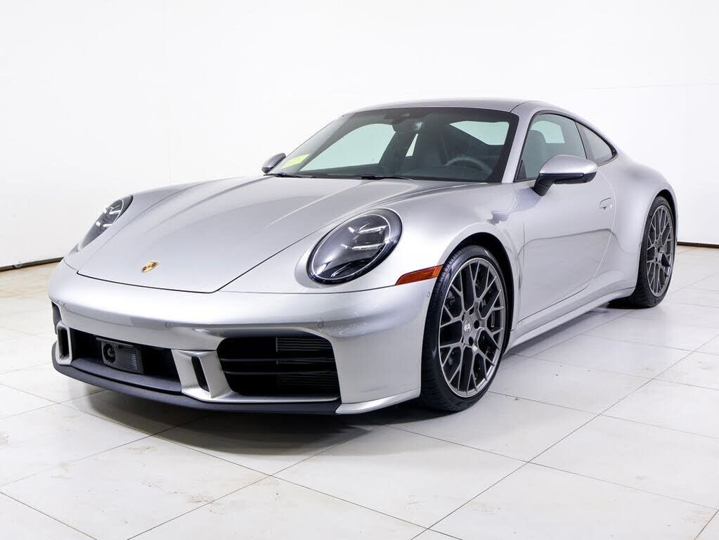 2025 PORSCHE 911