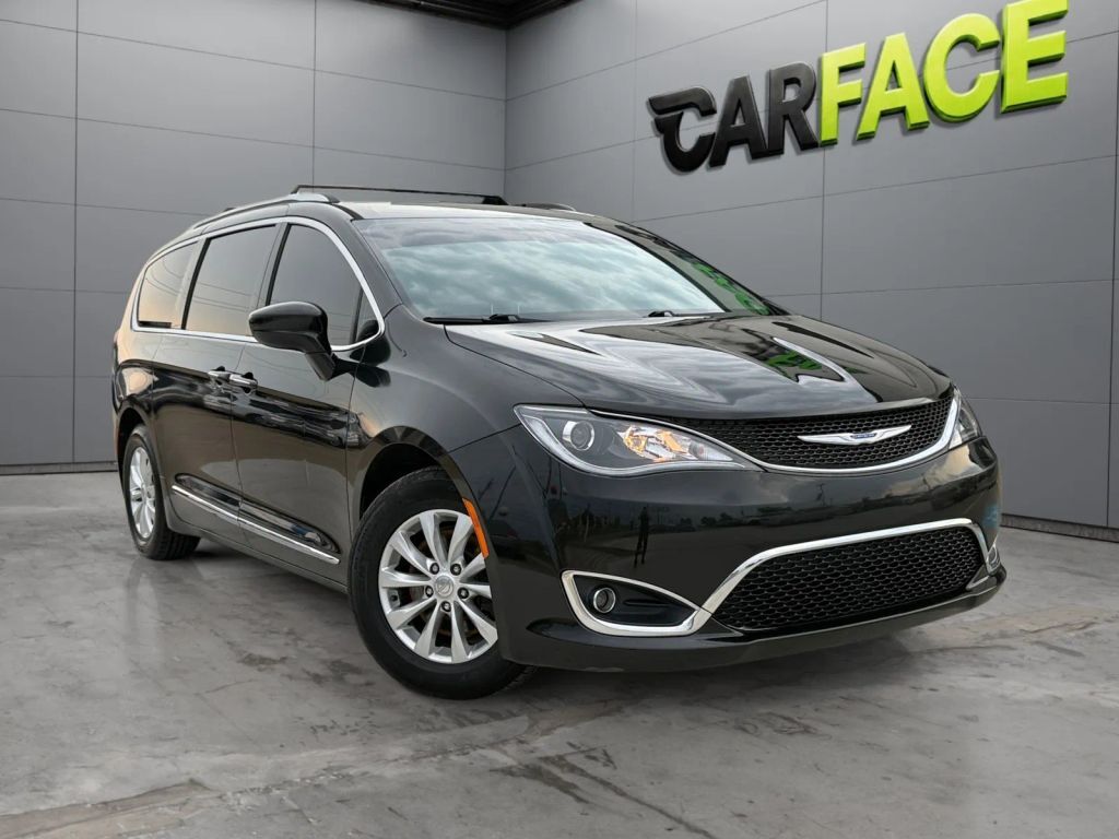 2019 CHRYSLER Pacifica