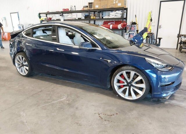 2018 TESLA Model 3