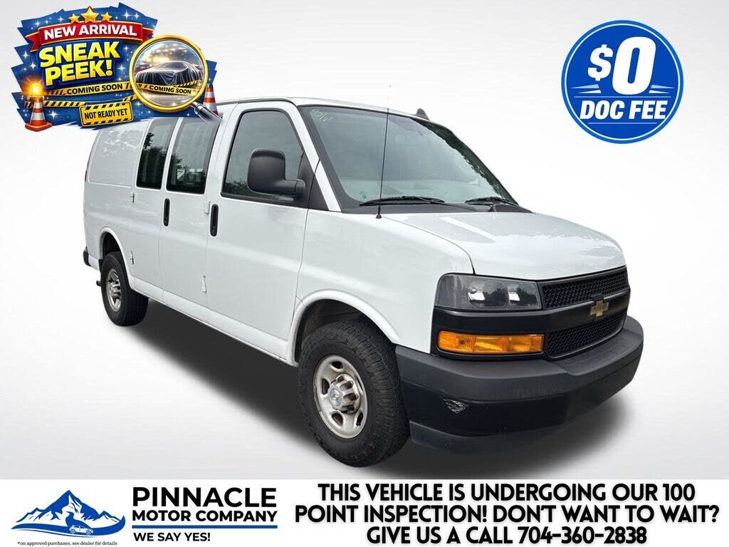2020 CHEVROLET Express