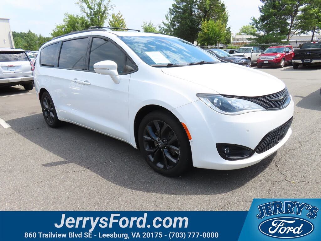 2019 CHRYSLER Pacifica