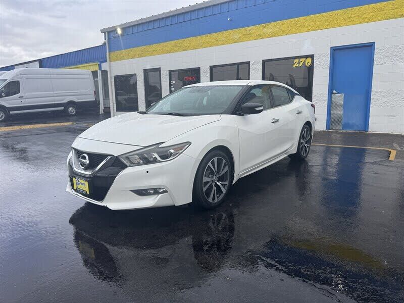 2017 NISSAN Maxima