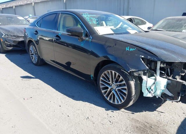 2013 LEXUS ES