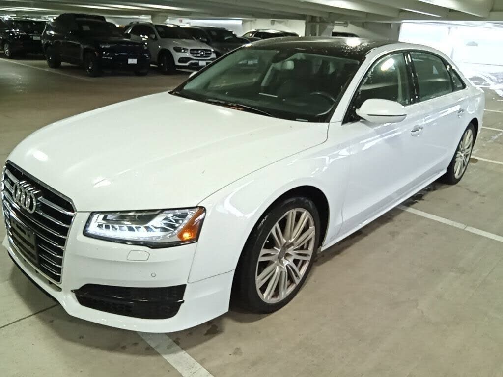 2016 AUDI A8