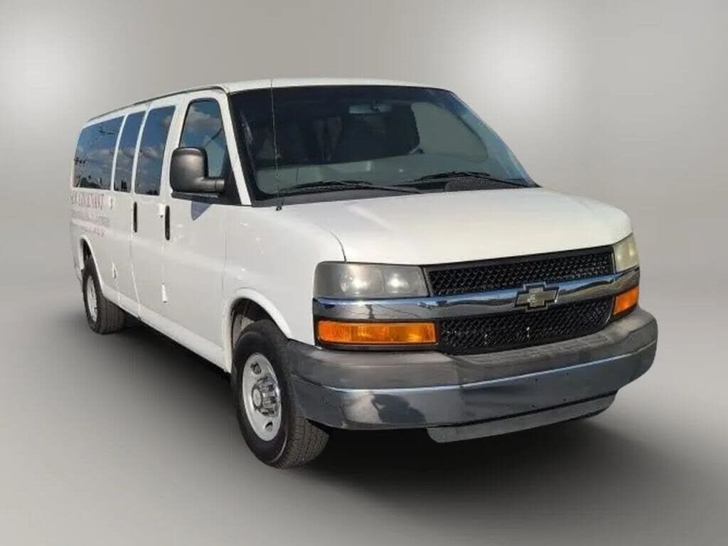 2013 CHEVROLET Express