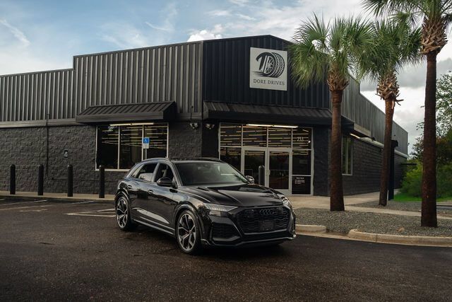 2024 AUDI RS Q8