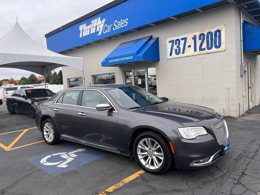 2016 CHRYSLER 300
